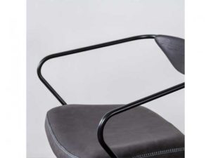 storm-leather-seat-detail