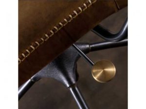 umber-leather-seat-extra-detail