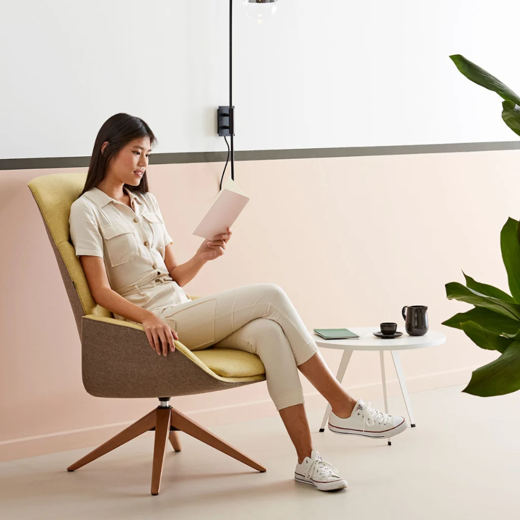 NOOM 20 Armchair