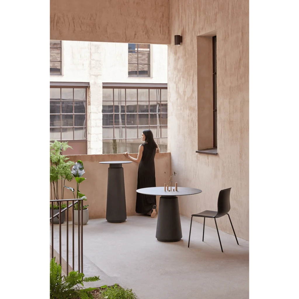 DORIK Meeting Table