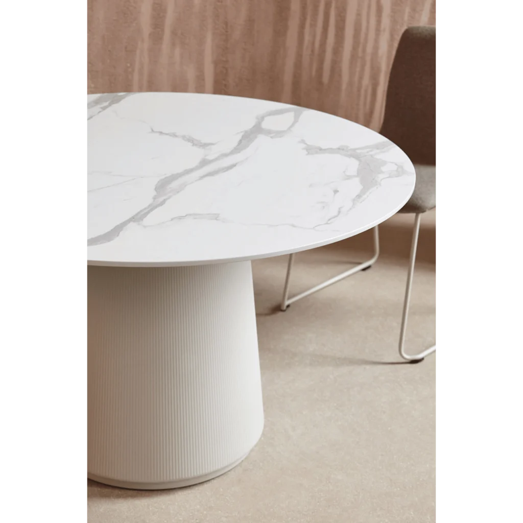 DORIK Meeting Table