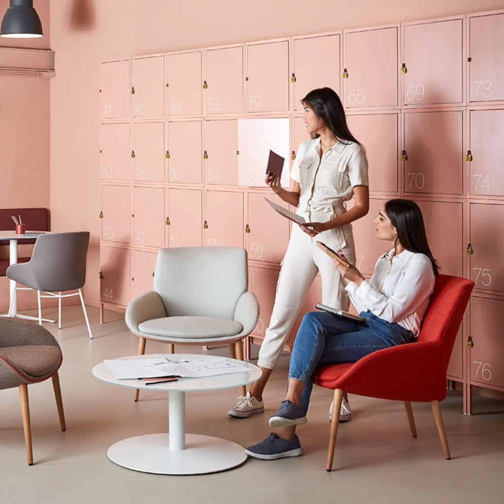 NOOM 10 Armchair