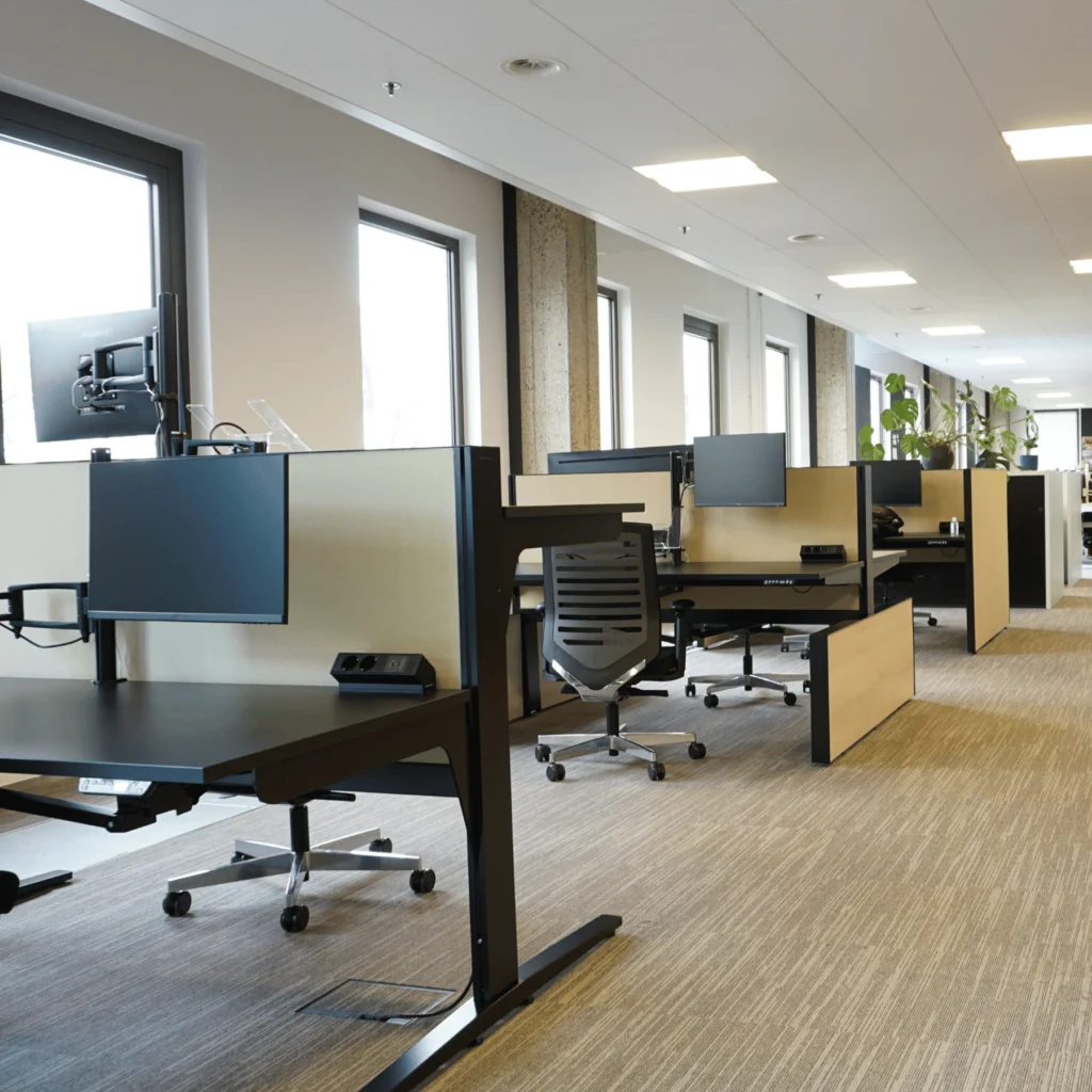 MAX Sit-Stand Adjustable Workstation