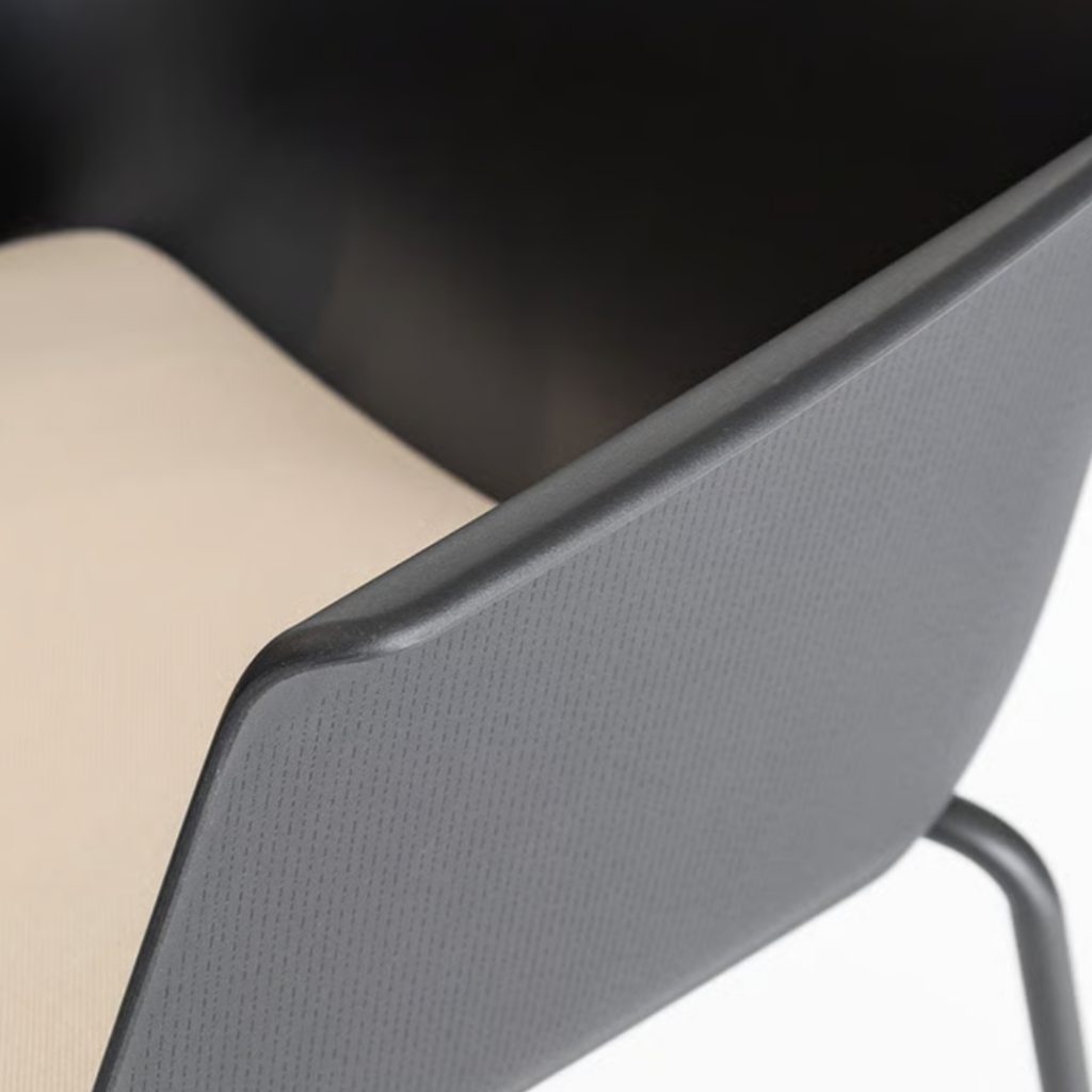 NOOM 60 4-Leg Chair